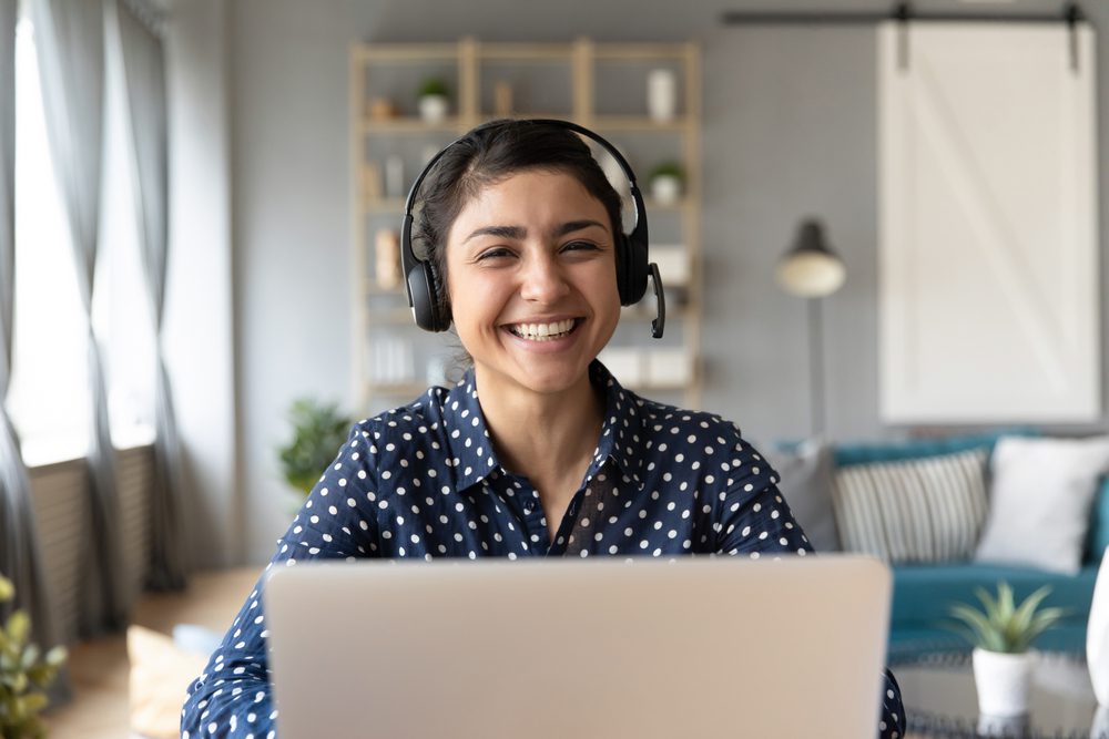 Phone operator provides support for online banking