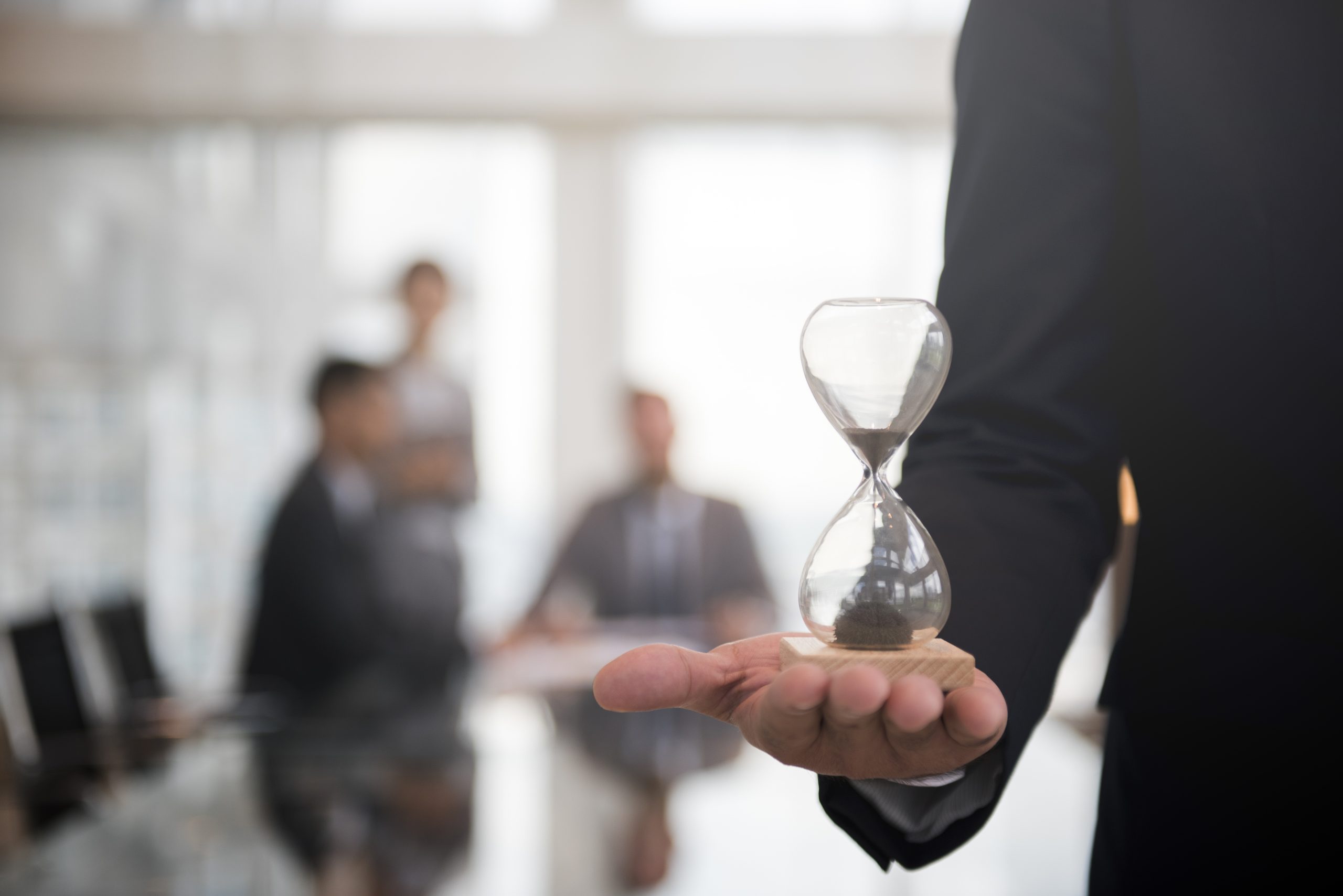 Read more about the article It’s Now or Never to Stand Out Through Customer Service: The Grace Period Has Expired!